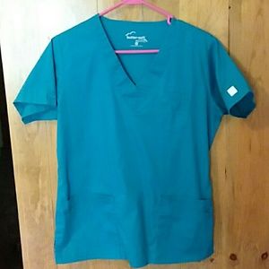 Uniform Advantage Butter Soft Stretch Scrub top
